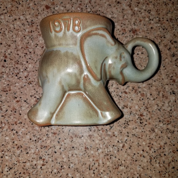 Vintage Frankoma Elephant Mug 4 Piece Set (lavende - Picture 5 of 7